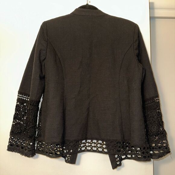 Chicos Medium (1) Black Tweed Crochet Lace Embroidered Floral Jacket Womens EUC - Picture 4 of 8